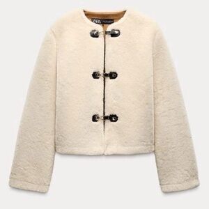 Zara toggle “double faced jacket”
Never been worn
Cream 
Women XS